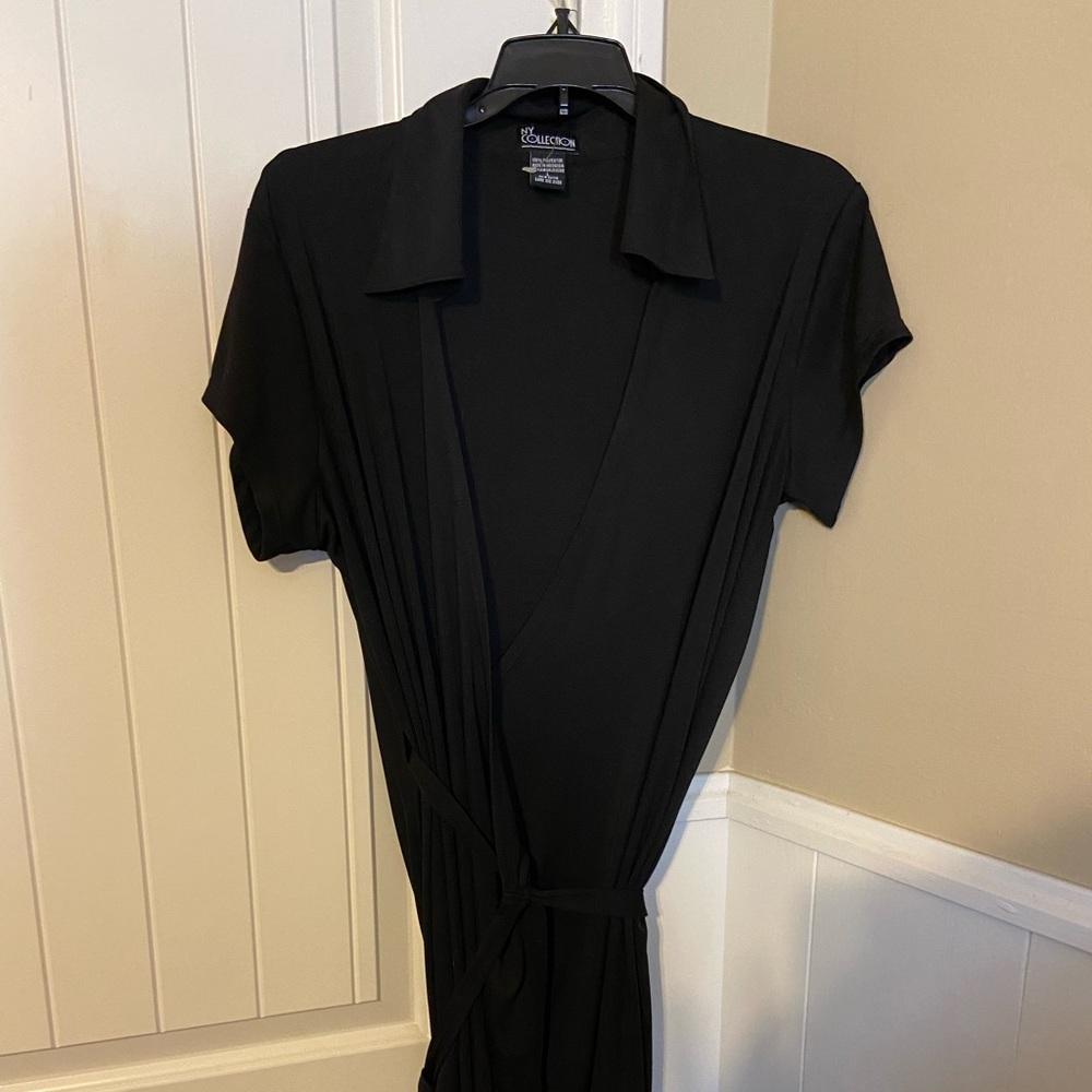 Black New York Collection wrap dress never worn